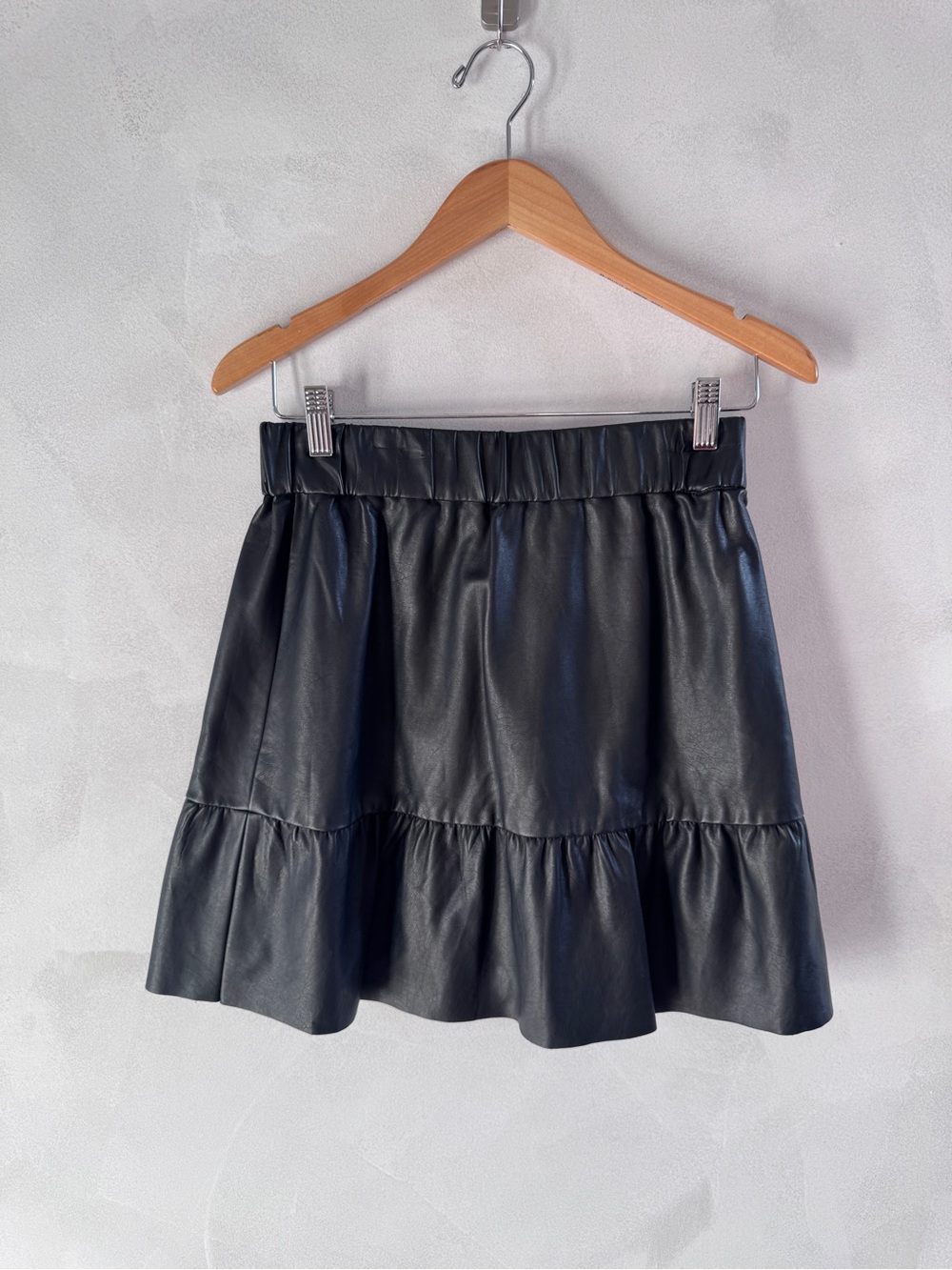 Club Monaco - Black Faux Leather Ruffle Hem Mini Skirt